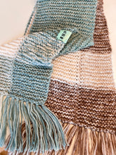 Laden Sie das Bild in den Galerie-Viewer, Fertig gestrickter  "Ein Schal fürs Leben" von Brigitte , 2022