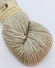 Laden Sie das Bild in den Galerie-Viewer, MOONSHINE von JUNIPER MOON FARM, 100g
